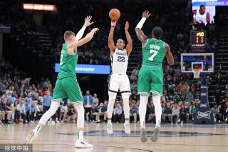 中的排名更 中的排名更