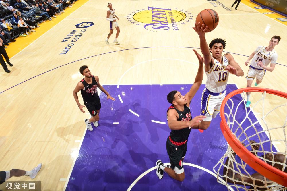 他巧妙利用 他巧妙利用