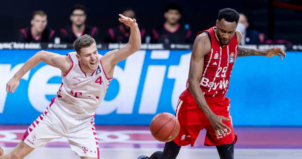 赛前话题被 赛前话题被